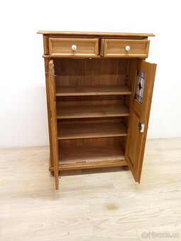 Vertiko s vitrážemi ze smrkového masivu - 6