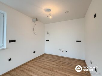 Prodej rodinného domu v Ivančicích - Hrubšicích - 6