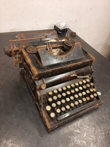 Psací stroj IDEAL - 6