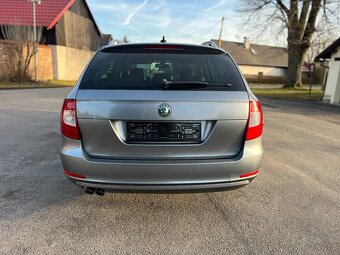 Škoda Superb Combi 2 ELEGANCE 2.0TDI DSG 103kW 2011 - 6