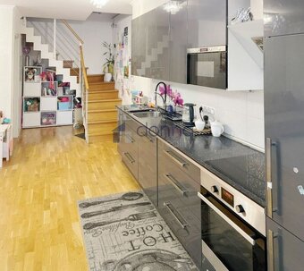 Prodej bytu 3+kk, 95m² + předzahrádka, ul. Drahobejlova, Pra - 6