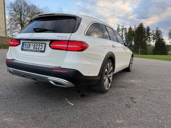 MERCEDES-BENZ E 220d ALL TERRAIN 4matic 08/2018 E220d - 6