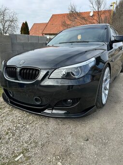 Lipo spoiler pod nárazník na BMW E60 E61 M5 nárazníky - 6