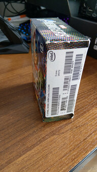 Intel Core I7-10700K (8C/16T) - 6