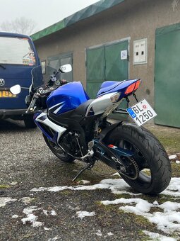 Suzuki GSX-R 750 k7 110kw  původ čr 41t/km - 6