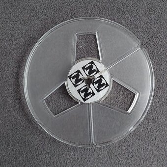 Prazdne cievky a krabicky - 6