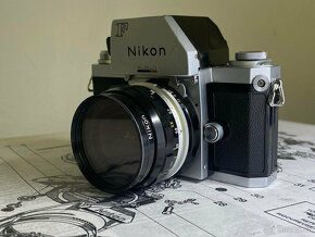 Nikon F + Nikkor H.C 28mm f3,5 - 6