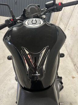 Kawasaki Z900 - 6