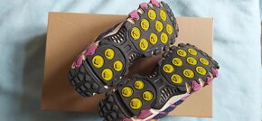 Běžecké boty Adidas RAVEN 3 - 6