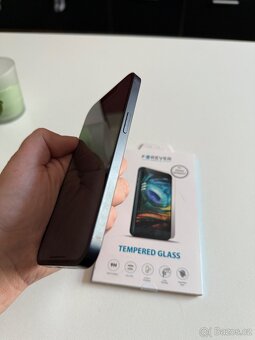 Apple iPhone 13 128 GB Černá - 6