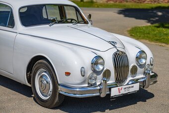 Jaguar MKI - 6
