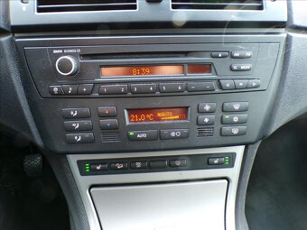 BMW X3 3,0 D 160kW - 4X4,TAŽNÉ ZAŘIZENÍ 2000Kg - 6