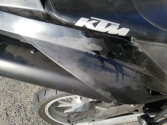 KTM 640 Duke - 6