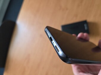 Samsung S23 8GB / 256GB Černý TOP stav - 6