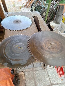 Kolébkou cirkulárku tovární výroby - 6