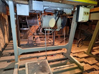 Průmyslový šicí stroj Singer 791D100A - 6