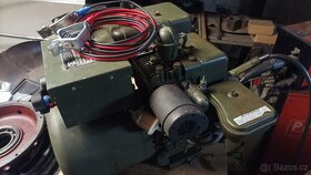 Motorový nabíječ baterií -akumulatoru - 6