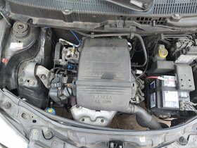 Lancia Y 1.2 - 6