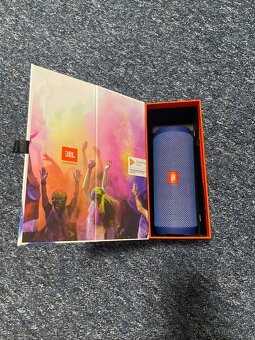 Reproduktor jbl flip 4 - 6