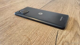 Motorola Moto G72 6GB/128GB šedá - 6