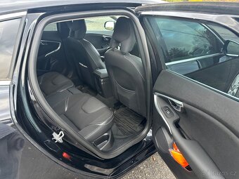 Volvo V40 D2 - 6