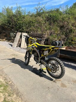 Suzuki 250 - 6