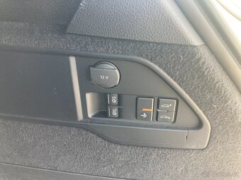 vw Touareg 4,2 tdi rok 2015 FACELIFT V8 - 6
