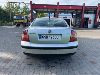 Volkswagen Passat - 6