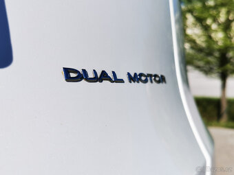 Tesla Model Y Long Range Dual motor, FSD za 100 tis.kč - 6