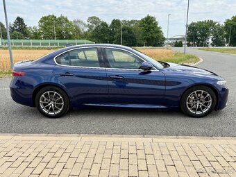 ALFA ROMEO GIULIA 2.2 JTDM //2018 132KW MANUAL SERVISKA - 6