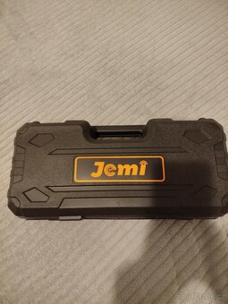 Akumulátorová mini pila - 6