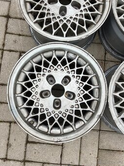 Prodám alu kola RIAL Mesh R15 - PAVUČINY - 6