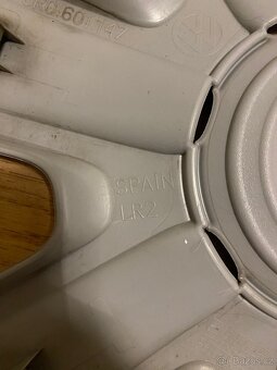 Volkswagen Stříbrné Poklice Na Auto 15” - 6