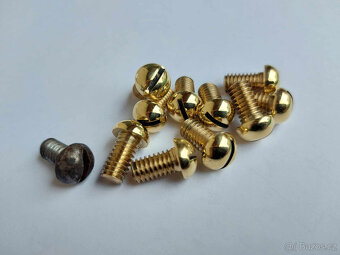 polgulaté šrouby - 6