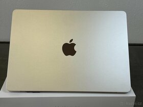 MacBook Air 13,6" 2022 M2 Starlight / 256GB - 6