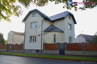 Prodej vily 234 m² s pozemkem 274 m² - 6