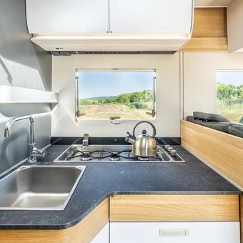 Pronájem - obytné auto Adria Matrix Plus 670 SL - 6