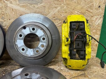 KOMPLETNÍ BRZDY BREMBO AUDI Q7/ VW TOUAREG 3.0 TDI - 6