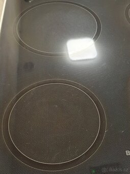 pěkný elektrický sporák BOSCH sklokeramika - 6