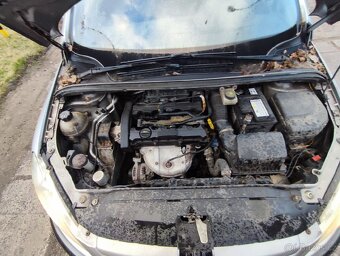 Peugeot 307 1.6 16v 80kw 2003 - 6
