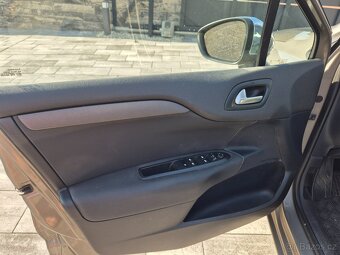 Citroen C4 1.2i - 6