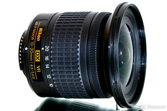 Nikon AF-P Nikkor 10-20mm VR + UV filtr TOP STAV - 6