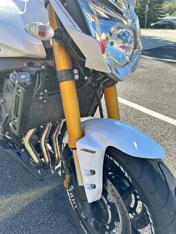 Yamaha FZ8N - 6