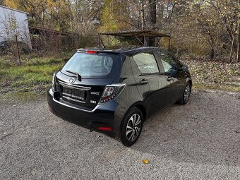 Toyota Yaris, 1.5 Hybrid PLNÝ SERVIS TOYOTA NEHAVAROVANÉ - 6