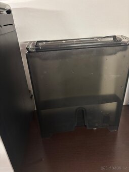 Prodám Automatický kávovar Krups Evidence EA890110 - 6