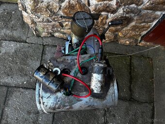 Prodám kompletní motor Velorex, typ 350 - 6