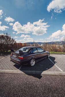 BMW e36 2.5i coupe - 6