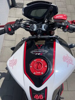 MV Agusta Brutale 800 Hamilton Limited Edition 149/244 - 6