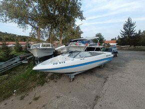 Glastron 185 bowrider - 6