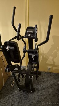 Fitness posilovací stroj Crosstrainer / jako nový / - 6
